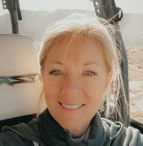 Meet your Posher, Leanne